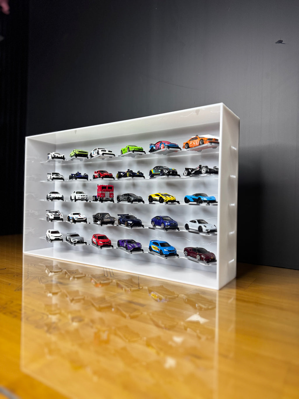 Vitrina exhibición de 30 autos 1/64 BÁSICA